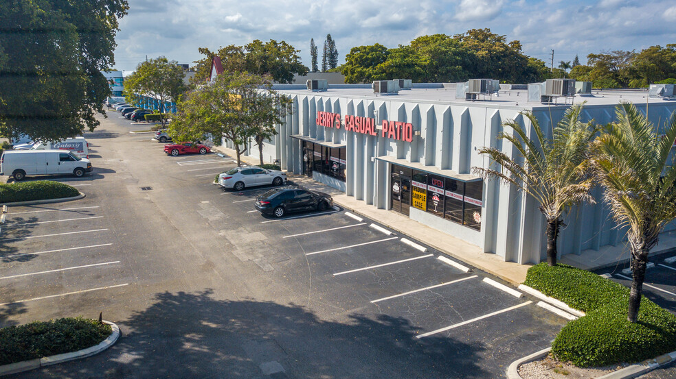 2099-2101 W Atlantic Blvd, Pompano Beach, FL for lease - Building Photo - Image 2 of 18