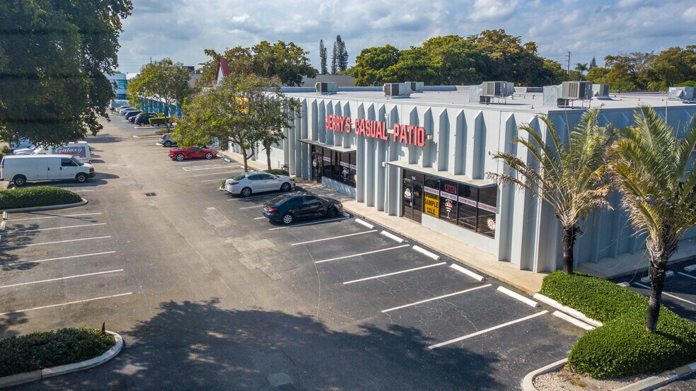 2099-2101 W Atlantic Blvd, Pompano Beach, FL à louer - Photo du bâtiment - Image 2 de 16