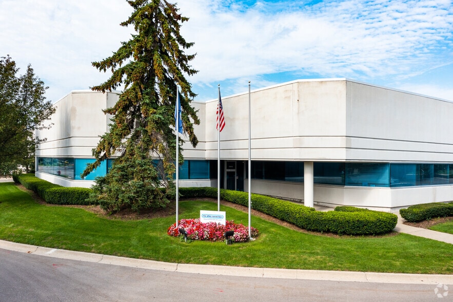 37676-37696 Enterprise Ct, Farmington Hills, MI for lease - Building Photo - Image 3 of 6