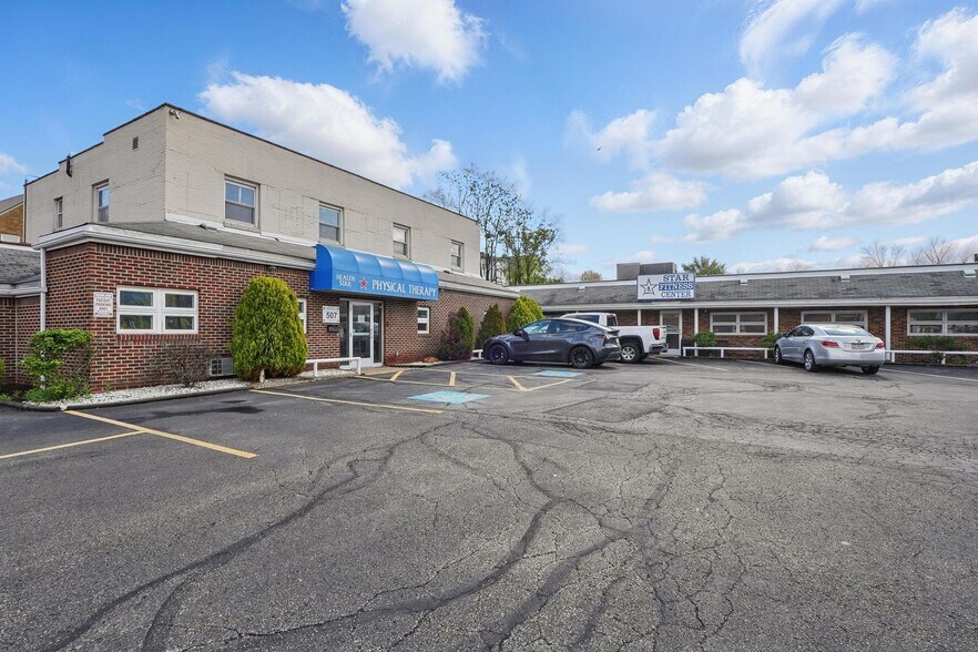 507 Pittsburgh St, Springdale, PA à vendre - Photo du bâtiment - Image 2 de 39