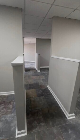 1323 Platt Springs Rd, West Columbia, SC à louer - Photo du bâtiment - Image 3 de 9