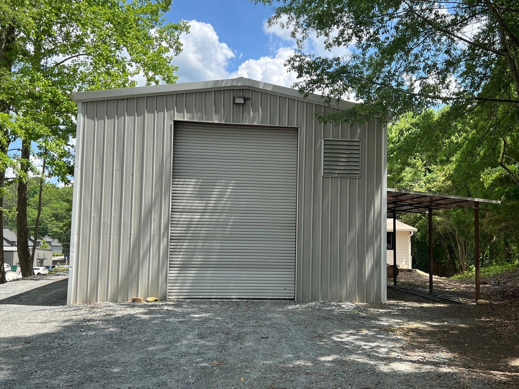 770 Dobbs Rd, Woodstock, GA for lease Primary Photo- Image 1 of 9