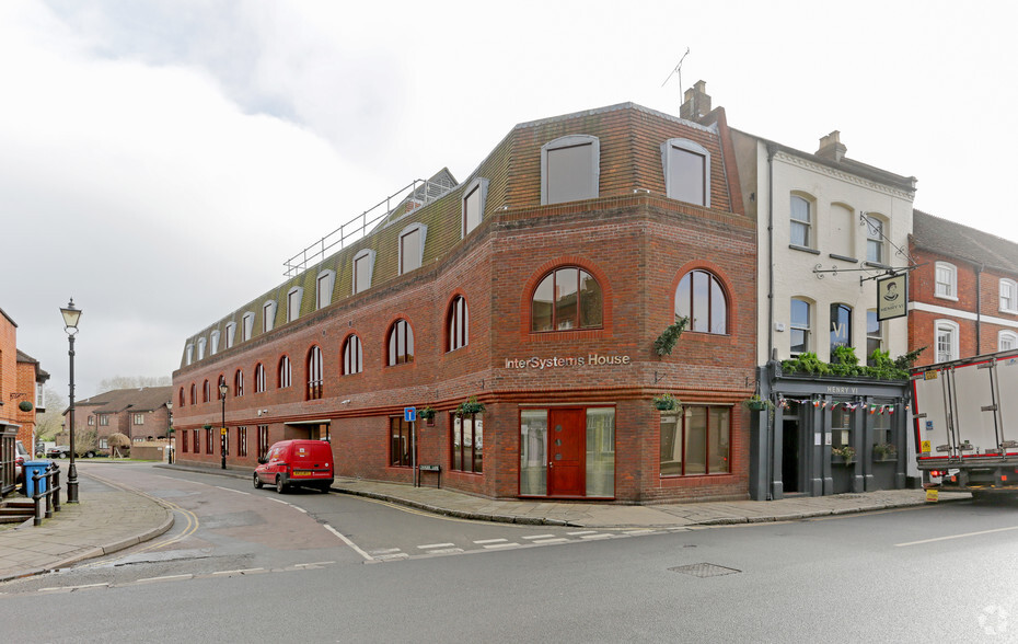 70 Tangier Ln, Windsor for lease - Primary Photo - Image 1 of 4