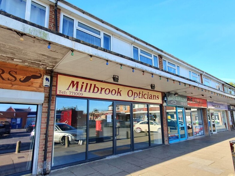 5-5A Millbrook Sq, Grove for sale - Building Photo - Image 1 of 1