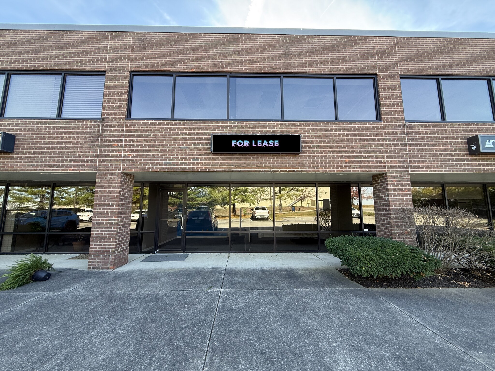11834 Capital Way, Louisville, KY for lease Building Photo- Image 1 of 16