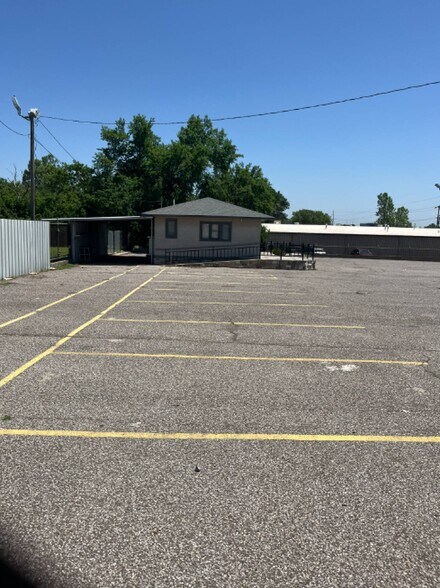 1501 Se 44th St, Oklahoma City, OK for sale - Building Photo - Image 2 of 10