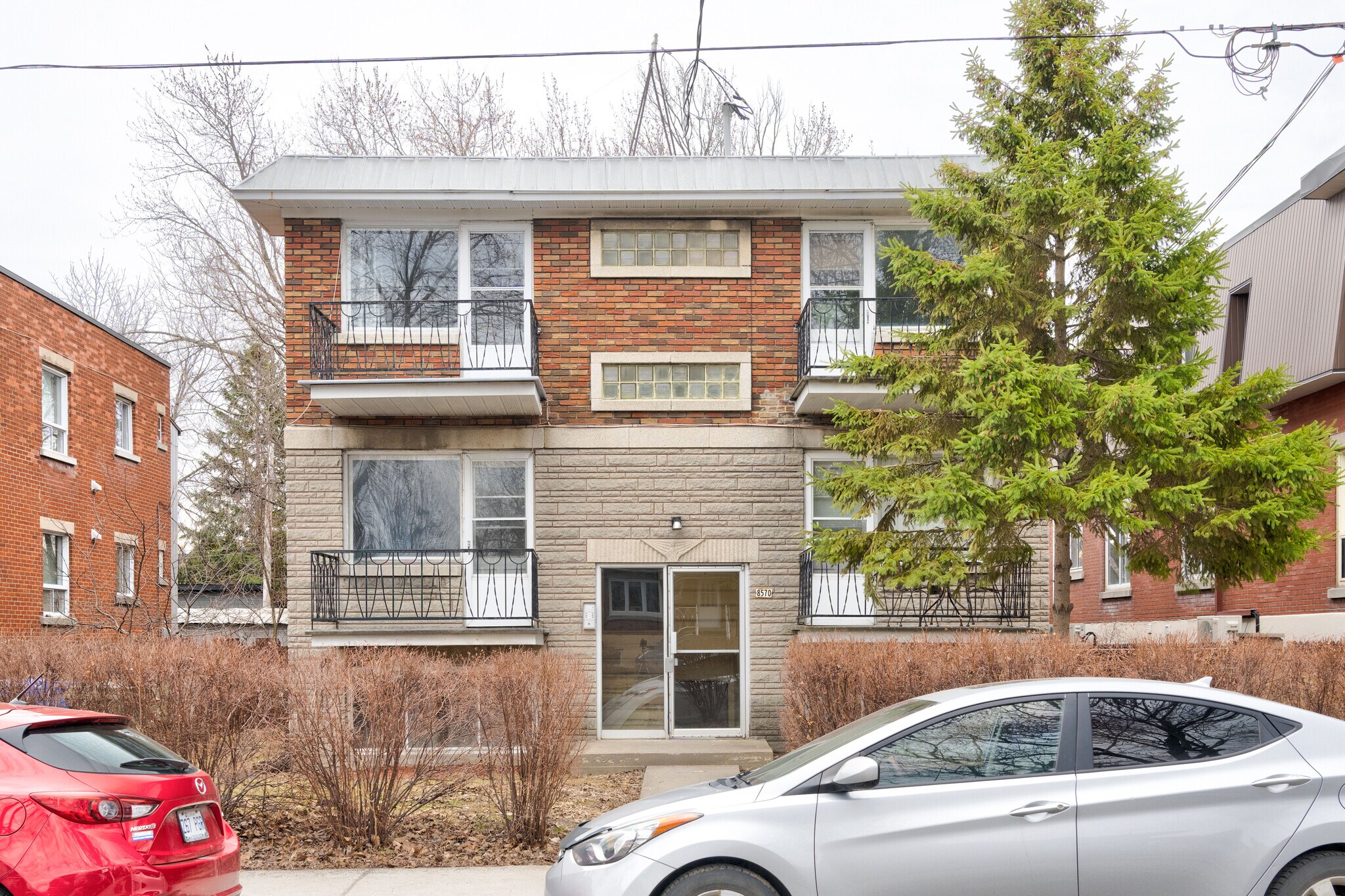 8570 Rue De Grosbois, Montréal, QC à vendre Photo du bâtiment- Image 1 de 4