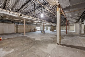 1936 S Lyndale Ave, Minneapolis, MN for lease Building Photo- Image 1 of 3