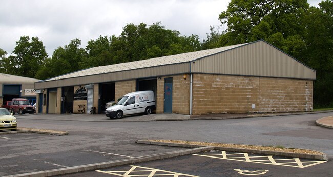 Plus de détails pour Post Cross Business Park, Kentisbeare - Industriel à louer