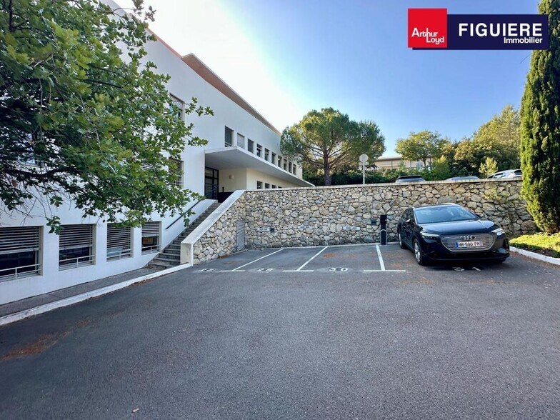 65 Rue Louis De Broglie, Aix-en-Provence à louer - Photo du bâtiment - Image 2 de 9