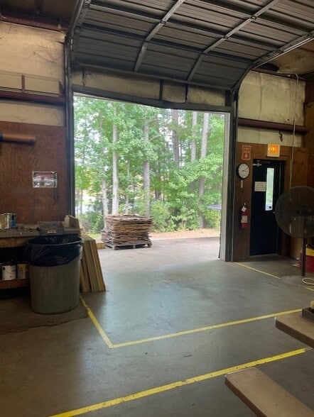 4005 S Memorial Dr, Winterville, NC for sale - Building Photo - Image 3 of 21