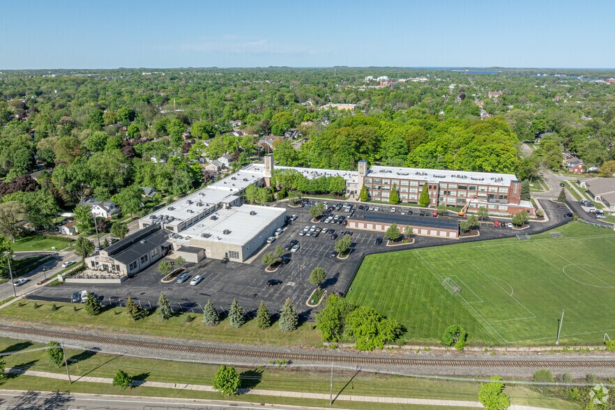 217 E 24th St, Holland, MI for lease - Aerial - Image 2 of 2