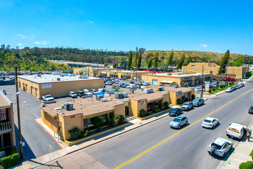 6348-6360 Riverdale St, San Diego, CA à louer - Photo du bâtiment - Image 2 de 3