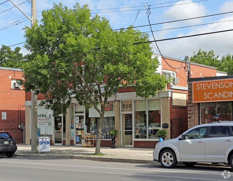 850-854 King St W, Hamilton, ON à vendre - Photo du bâtiment - Image 2 de 2