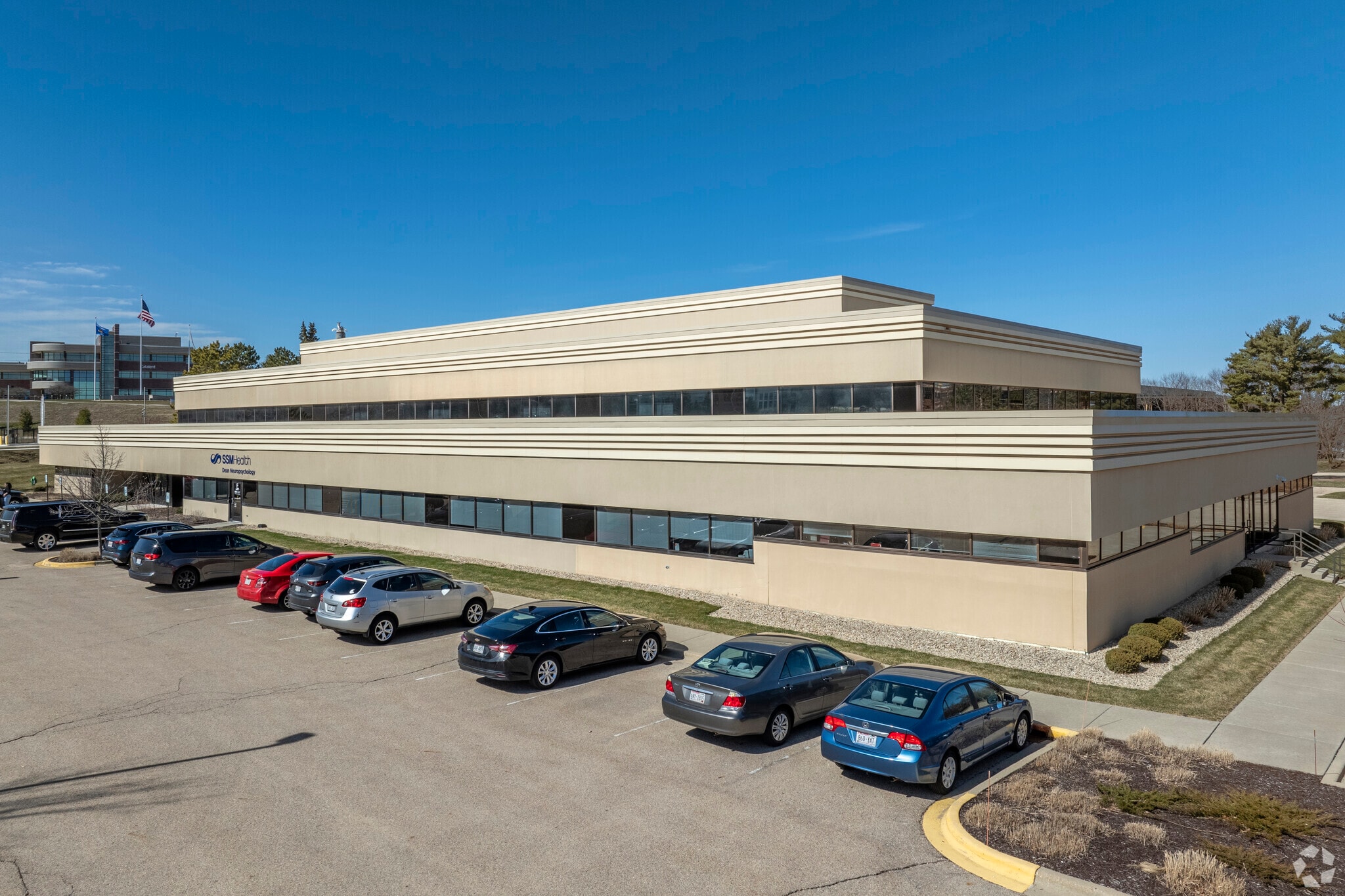 744 Heartland Trl, Madison, WI à louer Photo du bâtiment- Image 1 de 12