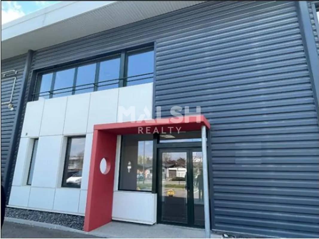Office in Saint-Quentin-Fallavier for lease Building Photo- Image 1 of 19