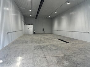4501 Pro Farmer Rd SW, Cedar Rapids, IA for lease Interior Photo- Image 2 of 2