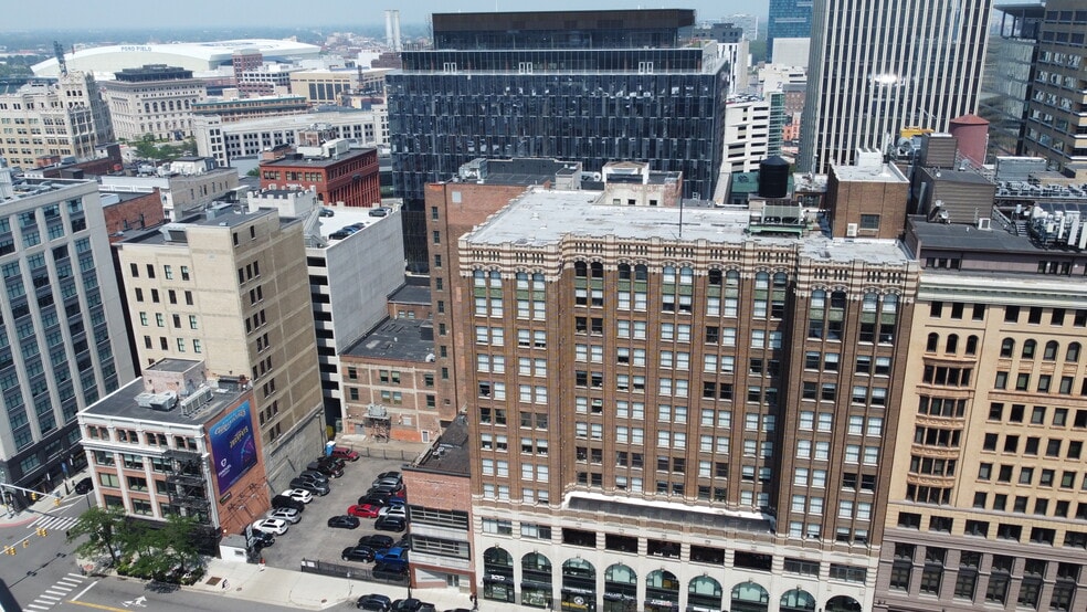 1250 Griswold St, Detroit, MI for lease - Building Photo - Image 2 of 8