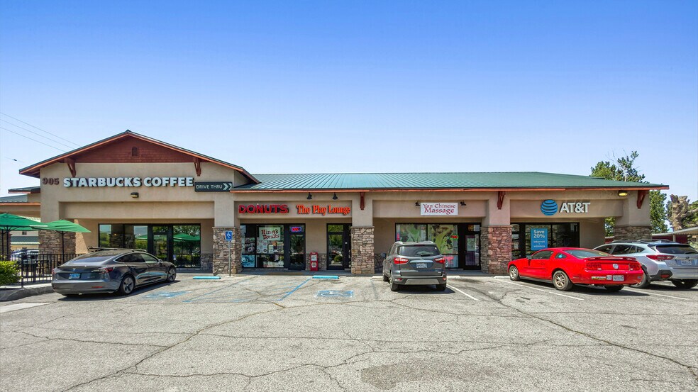 905 N Main St, Bishop, CA à vendre - Photo du bâtiment - Image 2 de 6