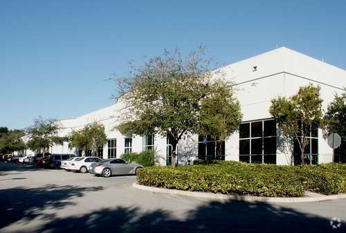 3200 Commerce Pky, Miramar, FL for sale - Primary Photo - Image 1 of 1