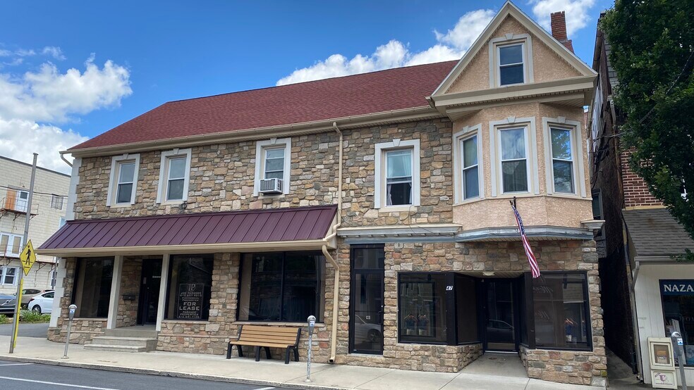 39 S Main St, Nazareth, PA à louer - Photo du bâtiment - Image 2 de 31