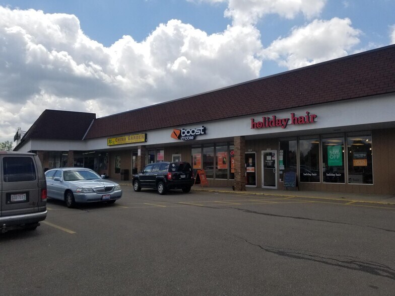 230 Portland Way N, Galion, OH à louer - Photo du bâtiment - Image 3 de 9