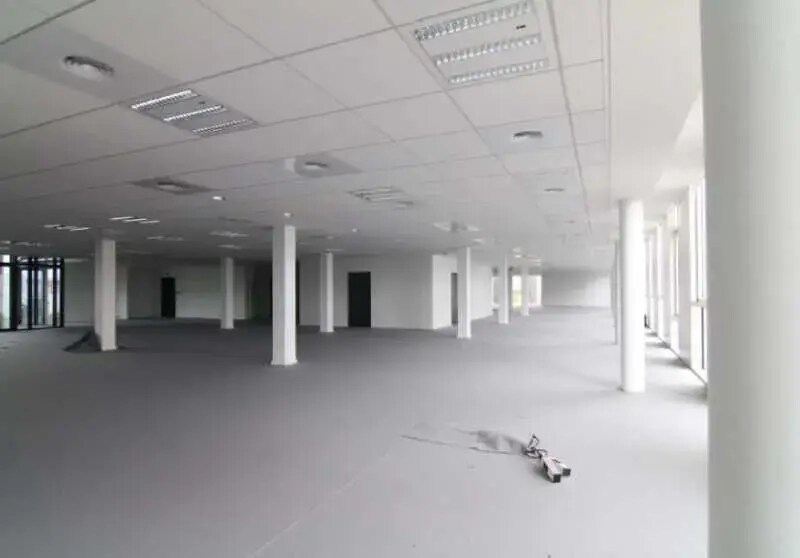 53 Avenue Paul Krüger, Villeurbanne for lease Interior Photo- Image 1 of 1