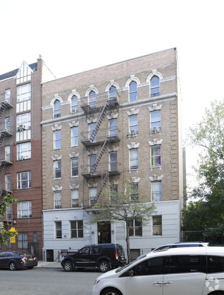 1898 Belmont Ave, Bronx, NY for sale - Primary Photo - Image 1 of 4