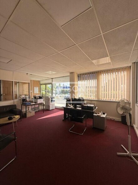 Industrial in Gonesse for lease - Interior Photo - Image 3 of 5