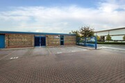 906-917 Yeovil Rd, Slough BKS - Warehouse