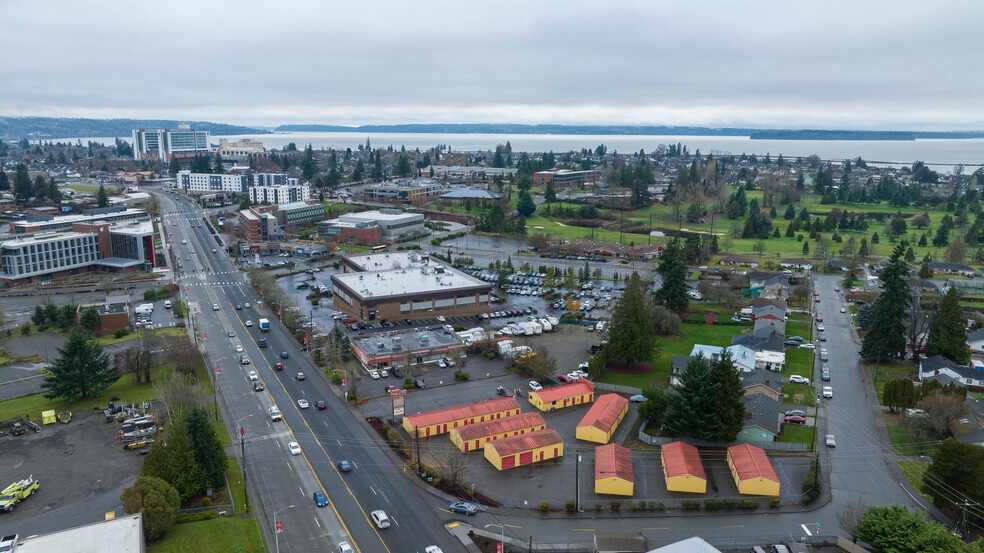 810 N Broadway, Everett, WA for sale - Aerial - Image 2 of 5