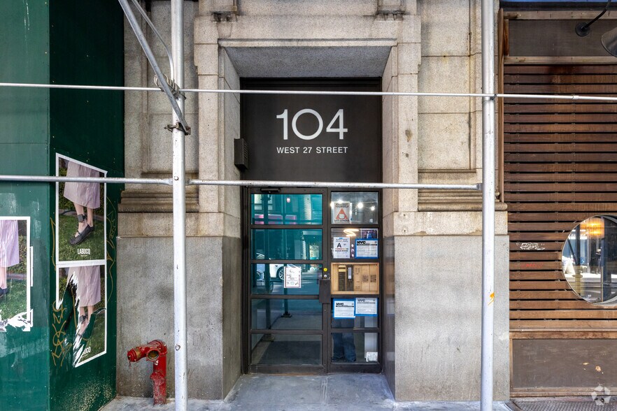 104 W 27th St, New York, NY for lease - Building Photo - Image 3 of 9