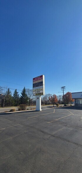 121 Springfield Ave, Joliet, IL à louer - Photo du bâtiment - Image 3 de 22
