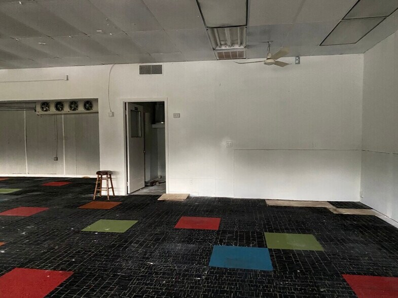 6596 E State Road 44, Wildwood, FL à louer - Photo intérieure - Image 2 de 8