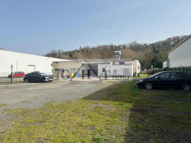 Industrial in Creil for sale - Building Photo - Image 2 of 8