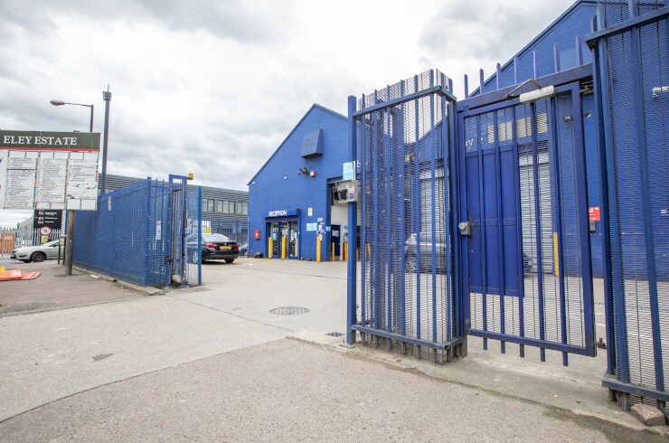 1 Thornton Rd, Londres à louer - Photo principale - Image 1 de 1