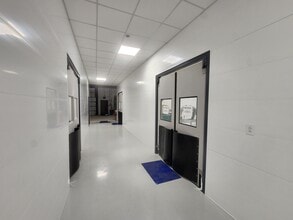 2-16 Bert Collins Dr, Throop, PA for lease Building Photo- Image 2 of 10