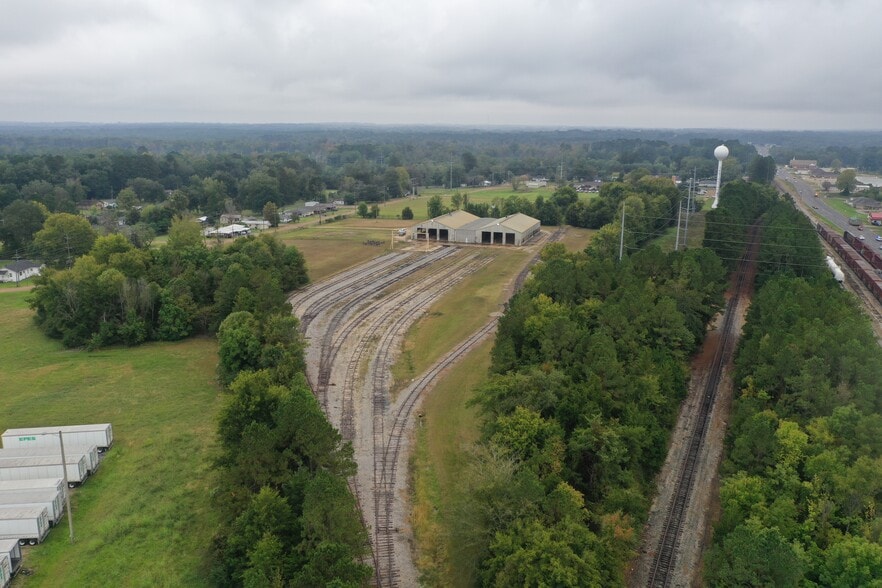 1219 S Elm St, Hodge, LA for lease - Building Photo - Image 1 of 17