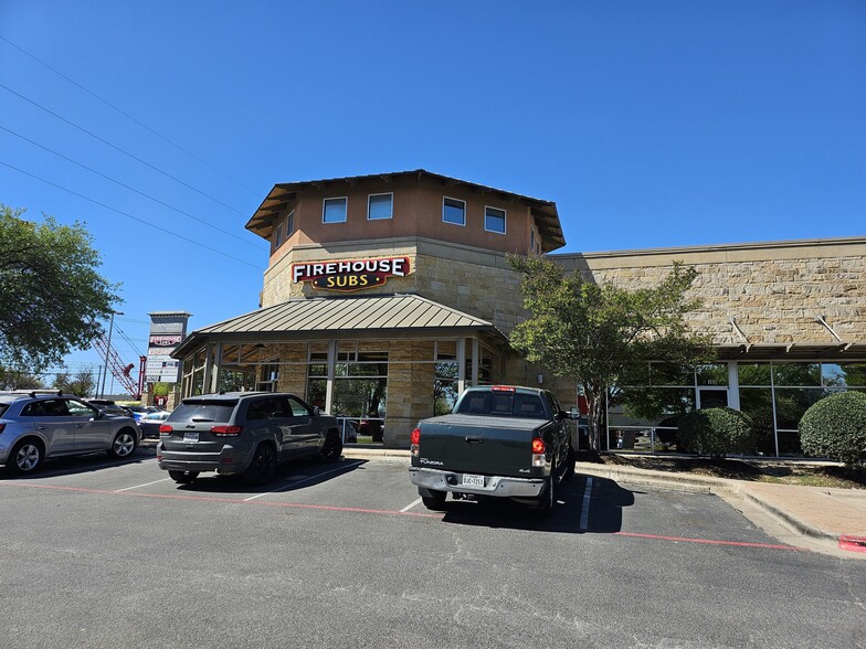 7318 McNeil Dr, Austin, TX for lease - Building Photo - Image 2 of 8