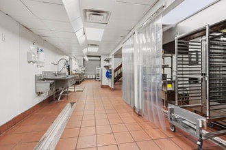 1250-1264 SW Biltmore St, Port Saint Lucie, FL for lease Interior Photo- Image 2 of 14