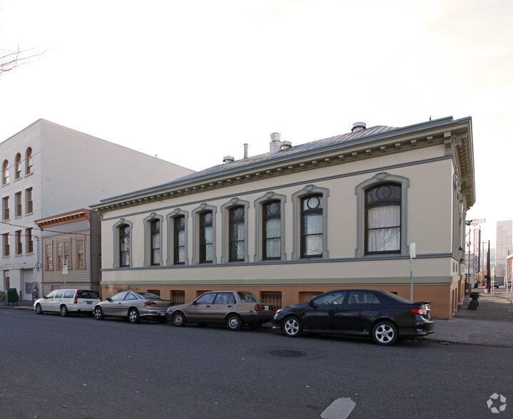 532 SE Ankeny St, Portland, OR for sale - Building Photo - Image 2 of 6