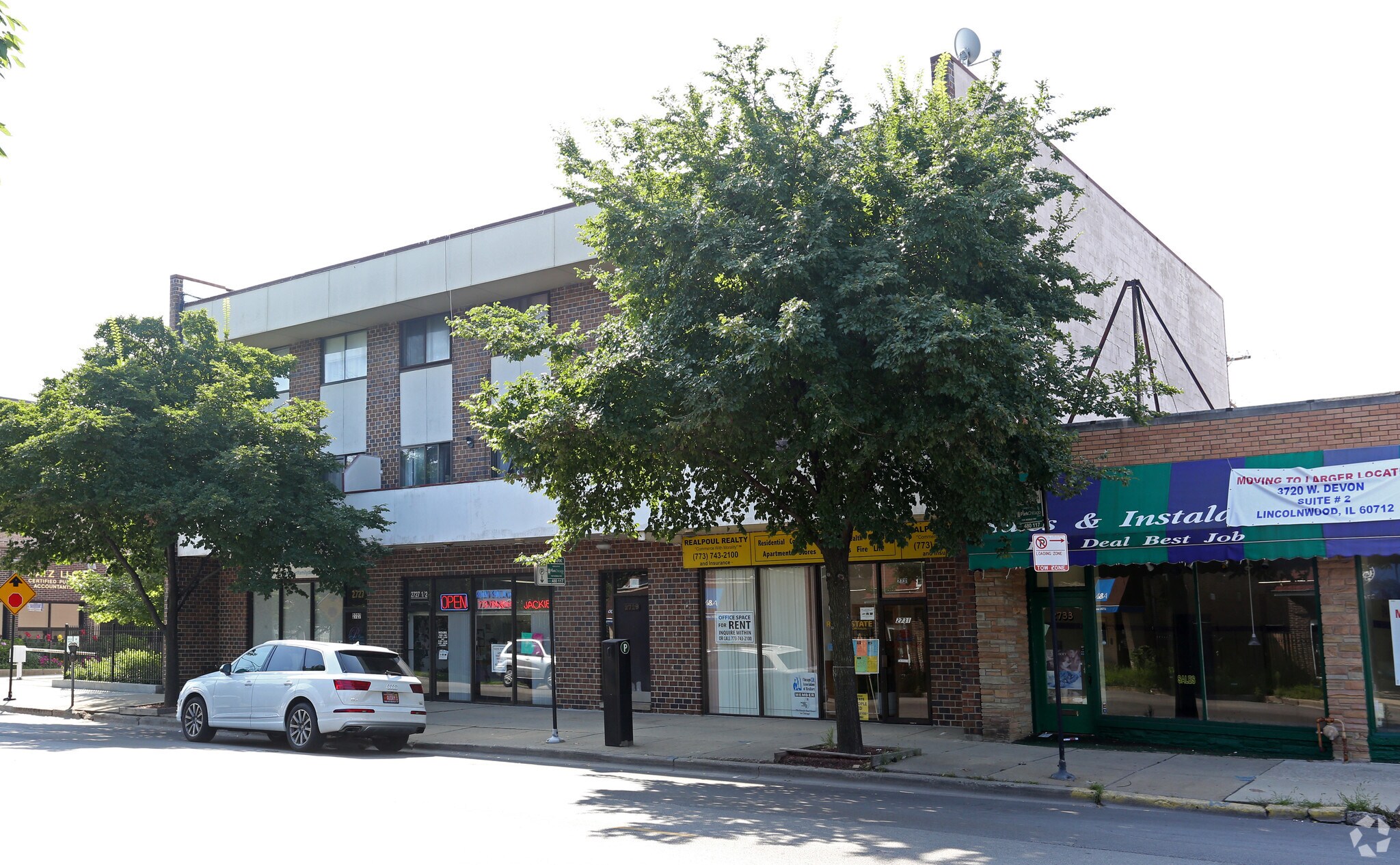 2727-2731 W Touhy Ave, Chicago, IL à vendre Photo du bâtiment- Image 1 de 4