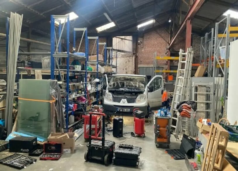 Flex in VILLENEUVE-D'ASCQ for lease - Interior Photo - Image 3 of 4