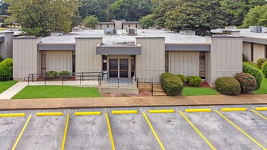 574 Azalea Rd, Mobile, AL à louer Photo intérieure- Image 1 de 4