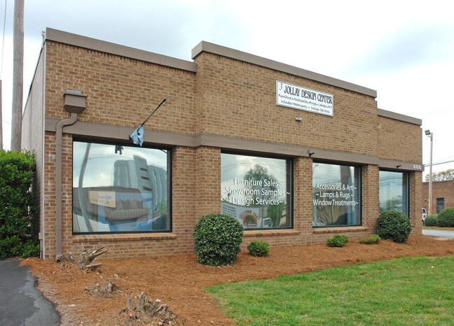 Plus de détails pour 800 N Main St, High Point, NC - Commerce de détail à louer