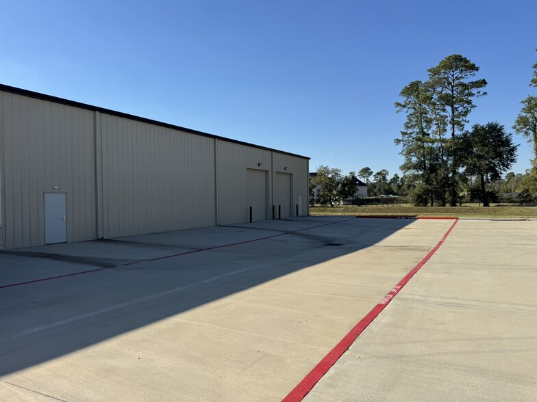 6344 Theall rd, Houston, TX for lease - Building Photo - Image 3 of 10