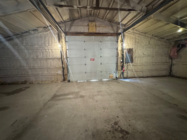 1011 New York 31, Macedon, NY for lease - Interior Photo - Image 3 of 6