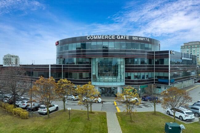Plus de détails pour 505 Highway 7, Markham, ON - Bureau à vendre