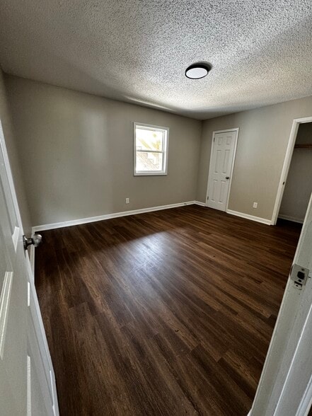 2400 19th Ave N, Birmingham, AL à vendre - Photo intérieure - Image 2 de 6