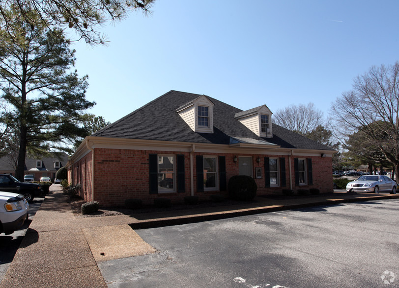 2004 Exeter Rd, Germantown, TN for sale - Primary Photo - Image 1 of 1